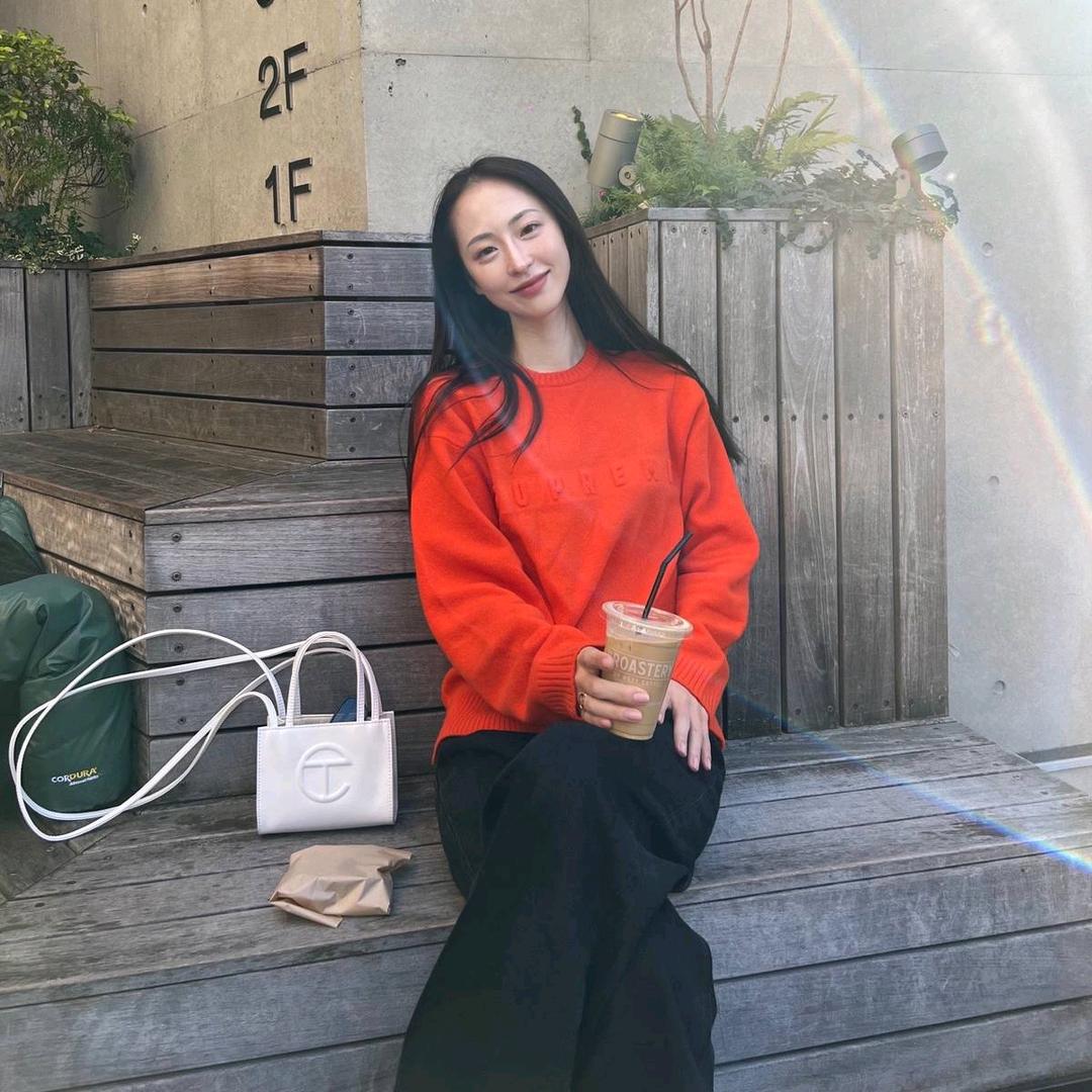 @娜na的𤥶丫