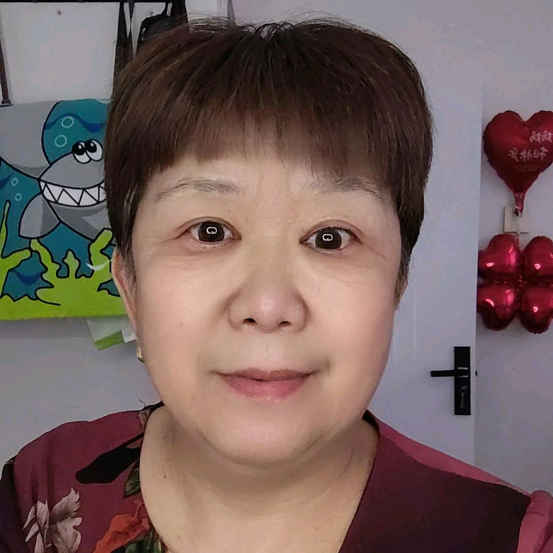 蓝天海棠上午11点50