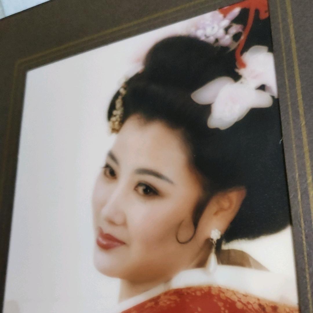 莉莉