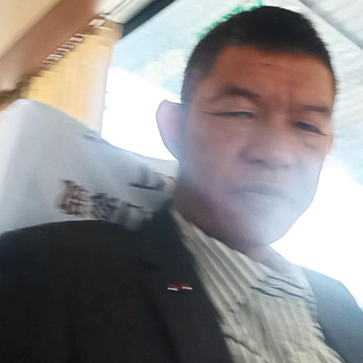 努力奋斗目标〈回族小哥〉