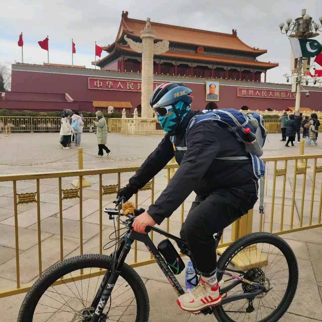 @菜腿小梁🌈🚲