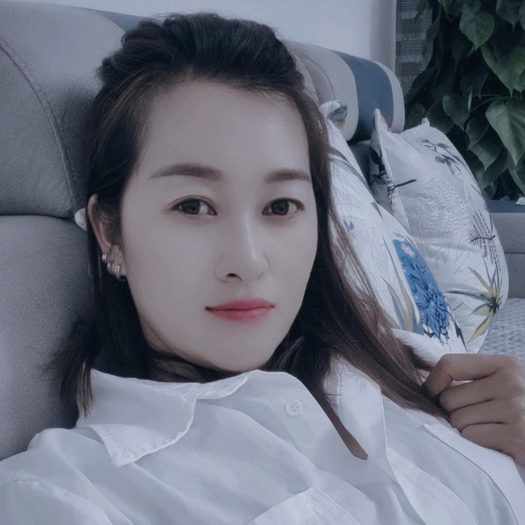 九龙小彝妹