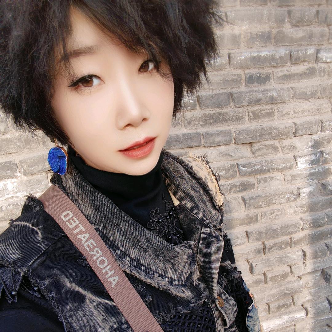 一个人的徘徊