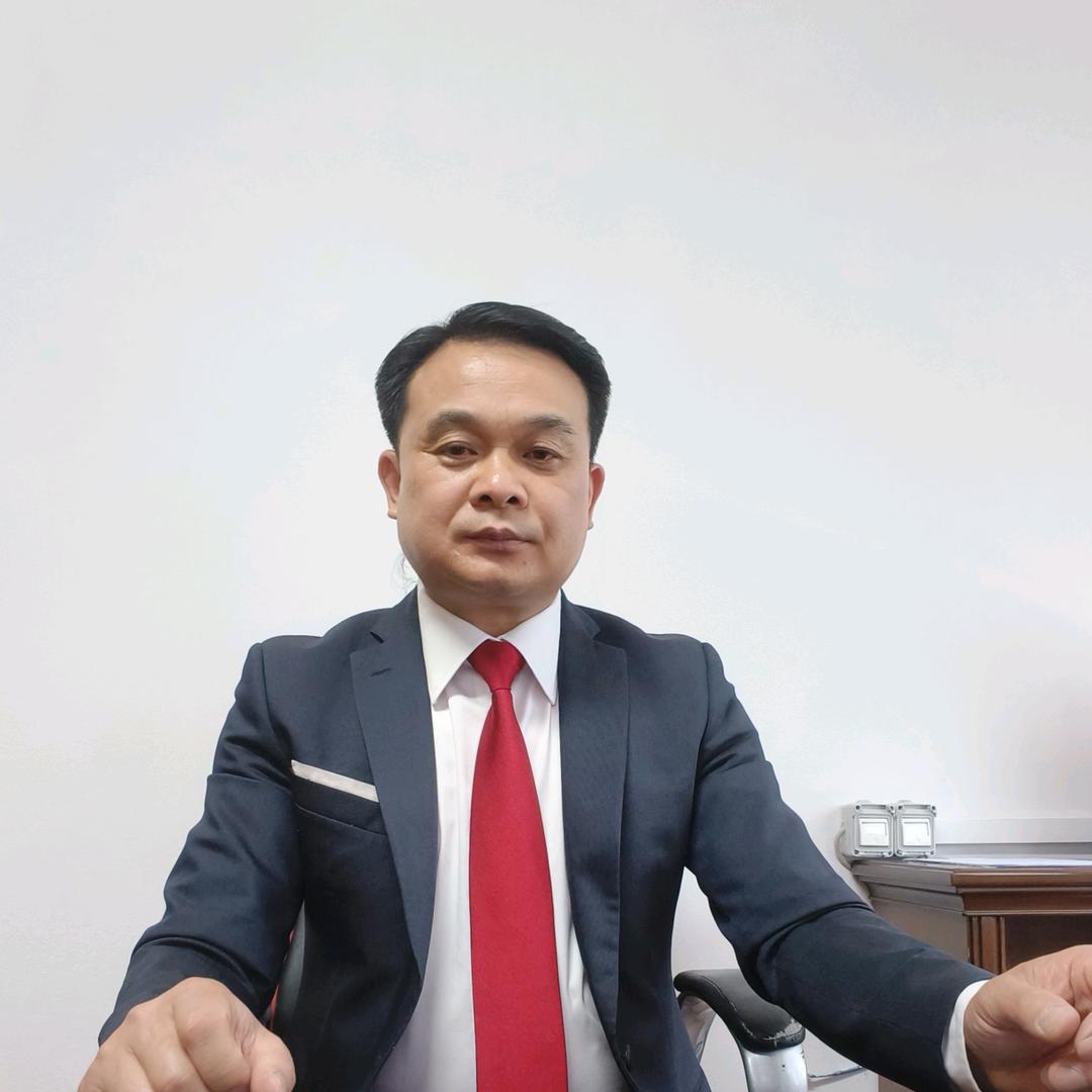 亿达董事长  (陈晓荣)