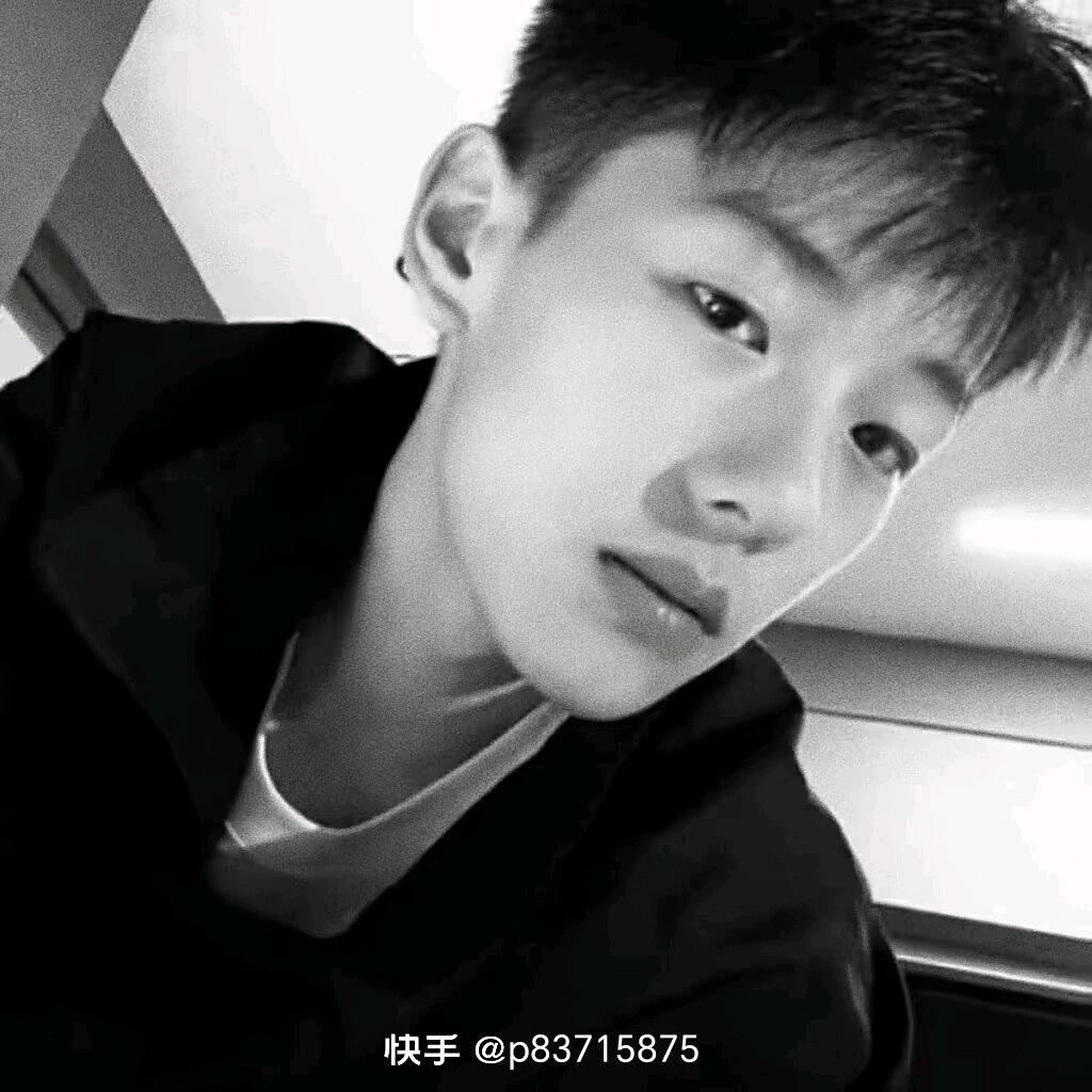 气质这一块拿捏🤏