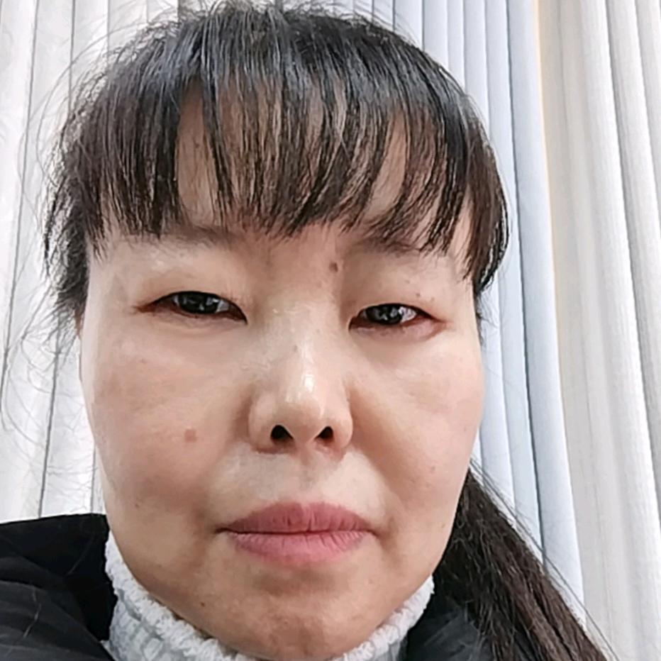 青白江窗帘冯姐