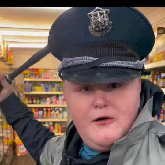 ￴￴￴ ￴ ￴喻