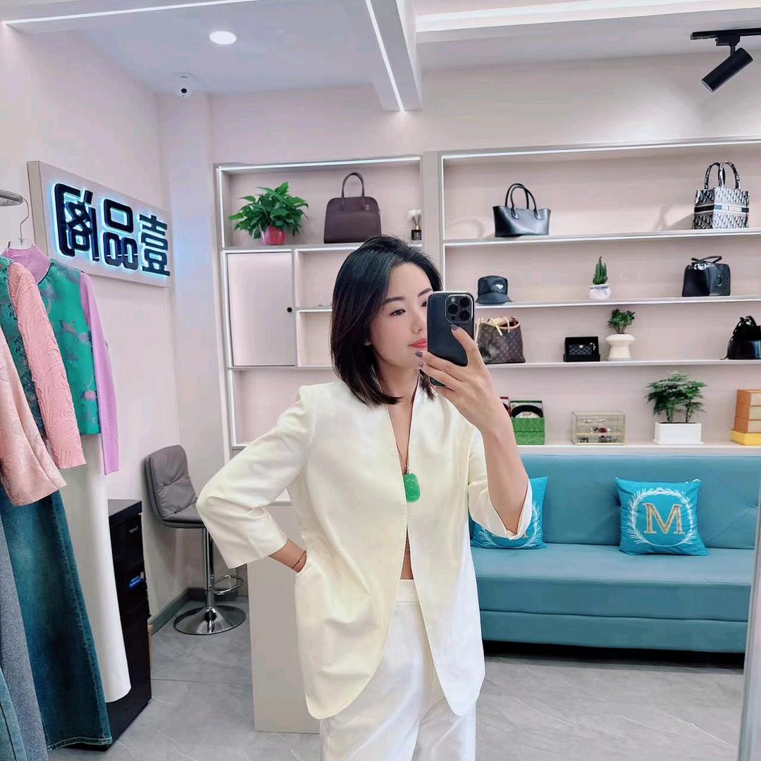大连金州区壹品阁服饰