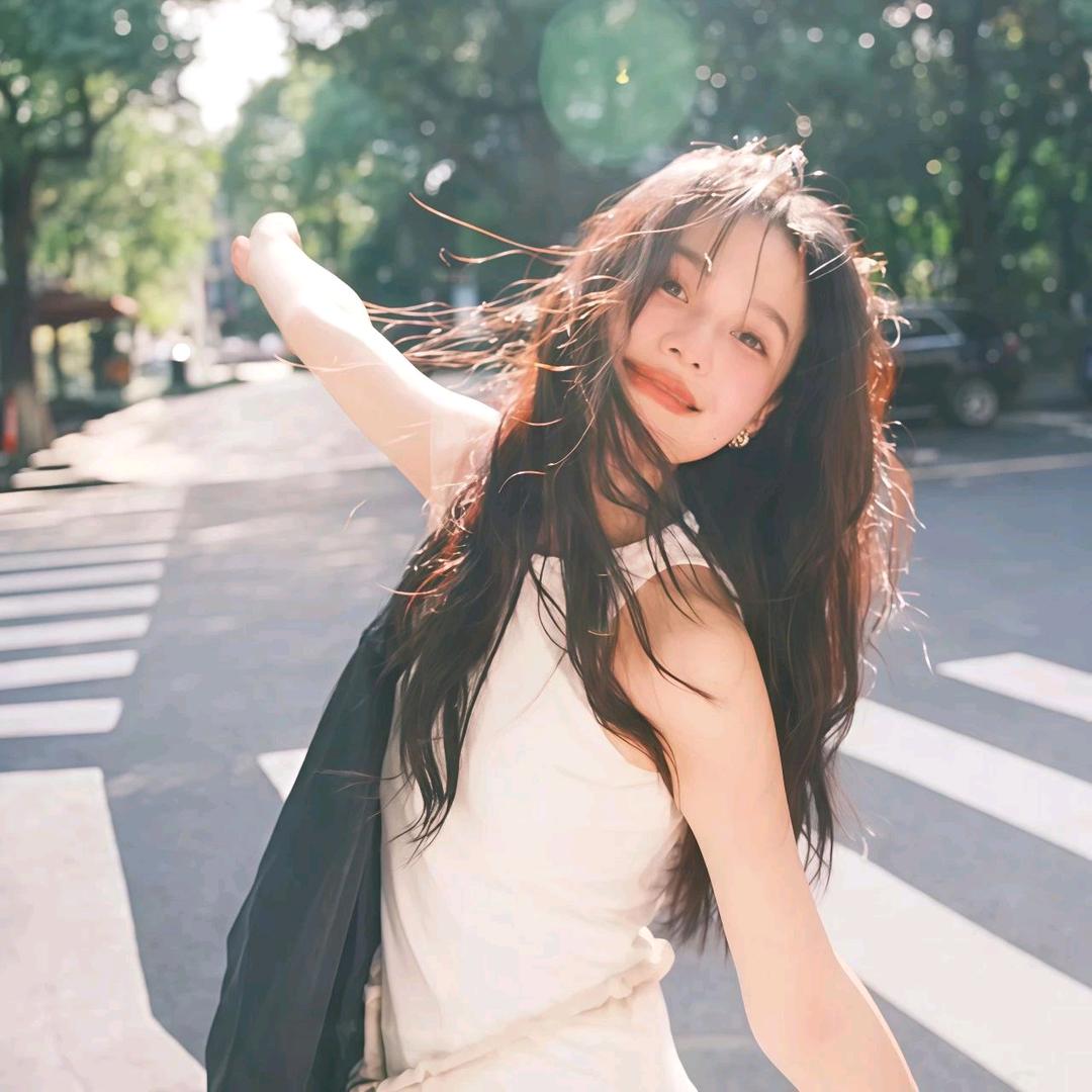 潘潘.