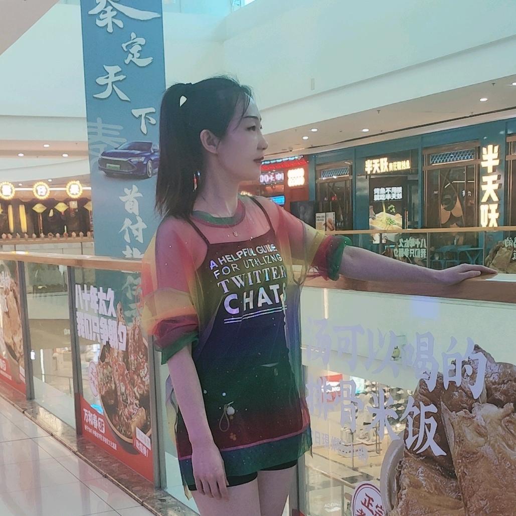 隆景春酒店许艳
