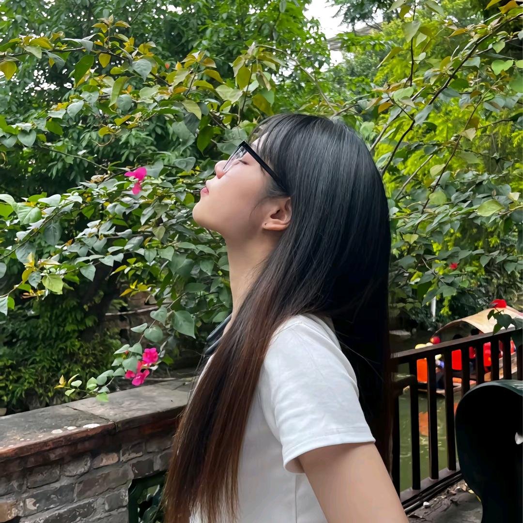 绿叶漂漂