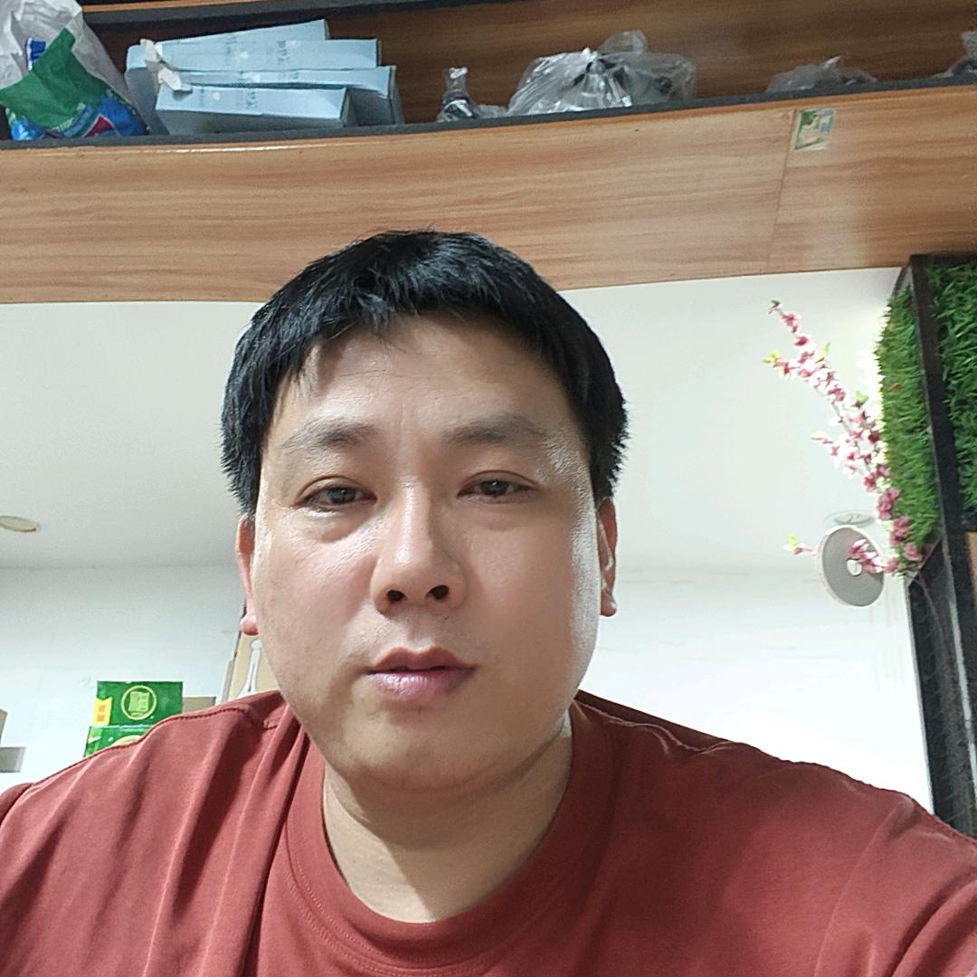 在杨圩开零食店和批发超市的老罗