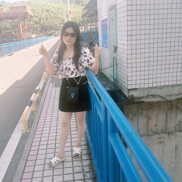 松惠，我是个聋哑人，谢谢大家支持我