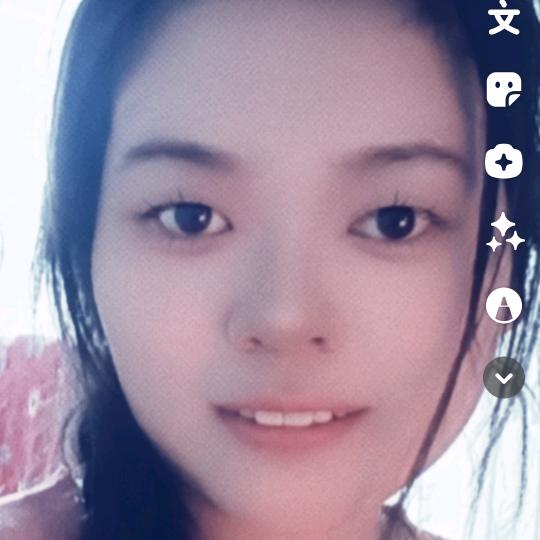 在丹阳新桥做保洁的小啊莉