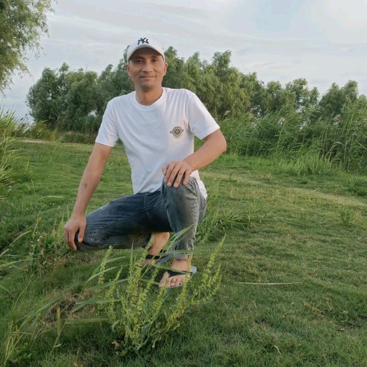 恺萨金石石英石岩板落地交付中心