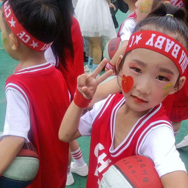 (💞小乖乖(๑¯◡¯๑)