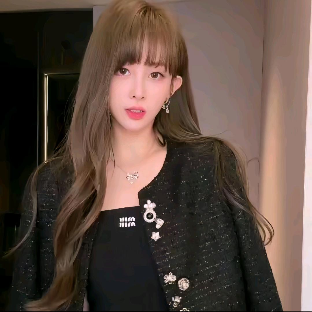 游鹿鹿【爆款穿搭】