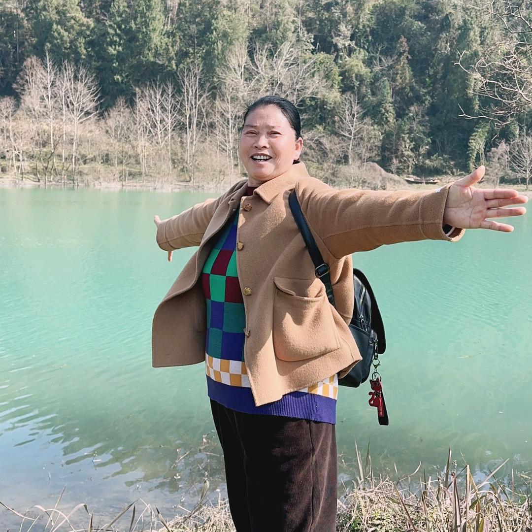 我是咸丰，望城坡的，香香姐，