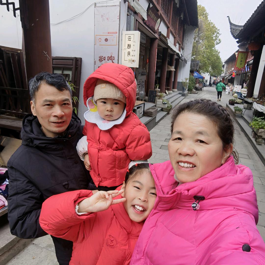 响🌹亮🌹奶奶爰跳舞