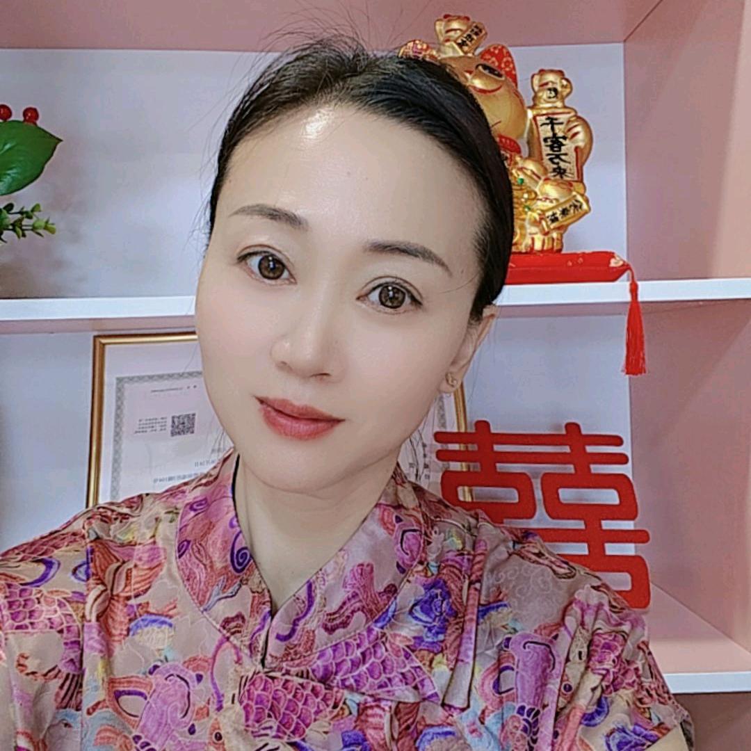 衣秀牵红线