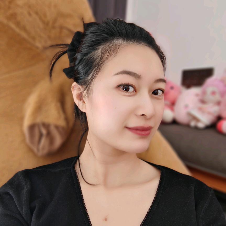 君君呀（18：35）首播