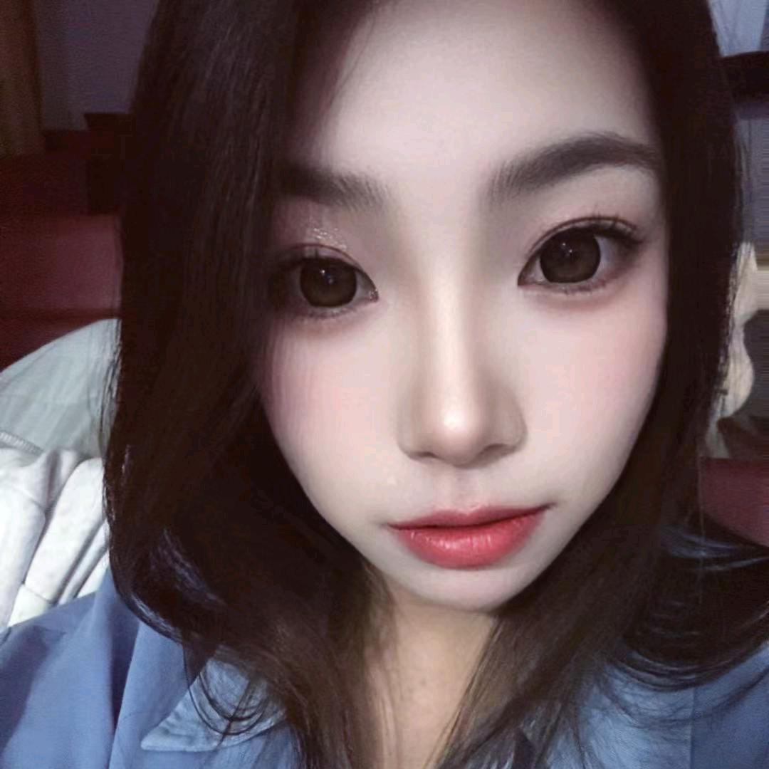 七七