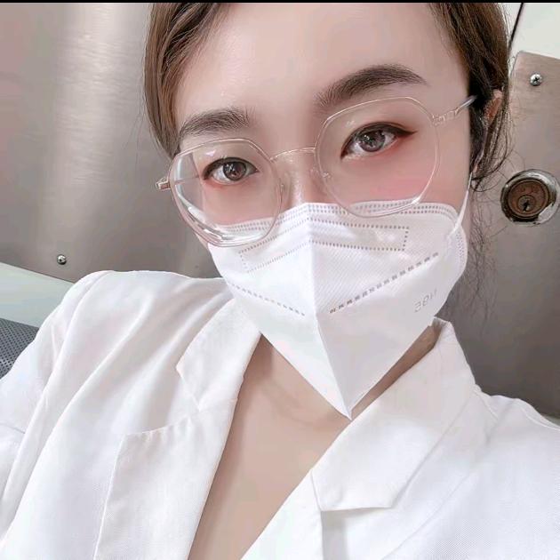 一只白甜瓜