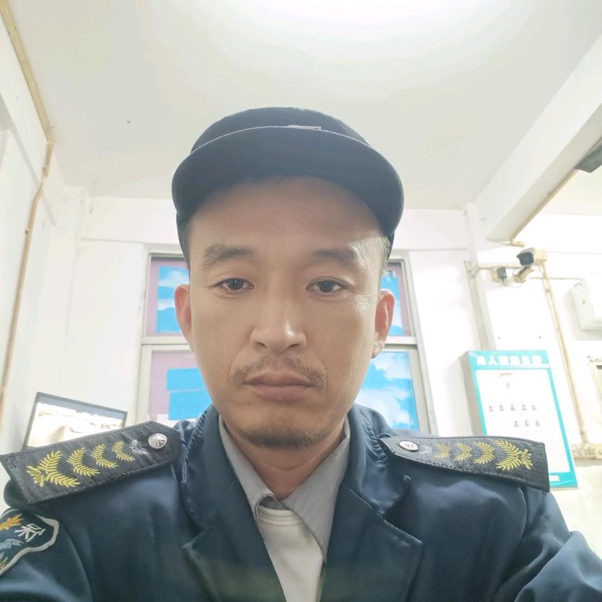 保安小李