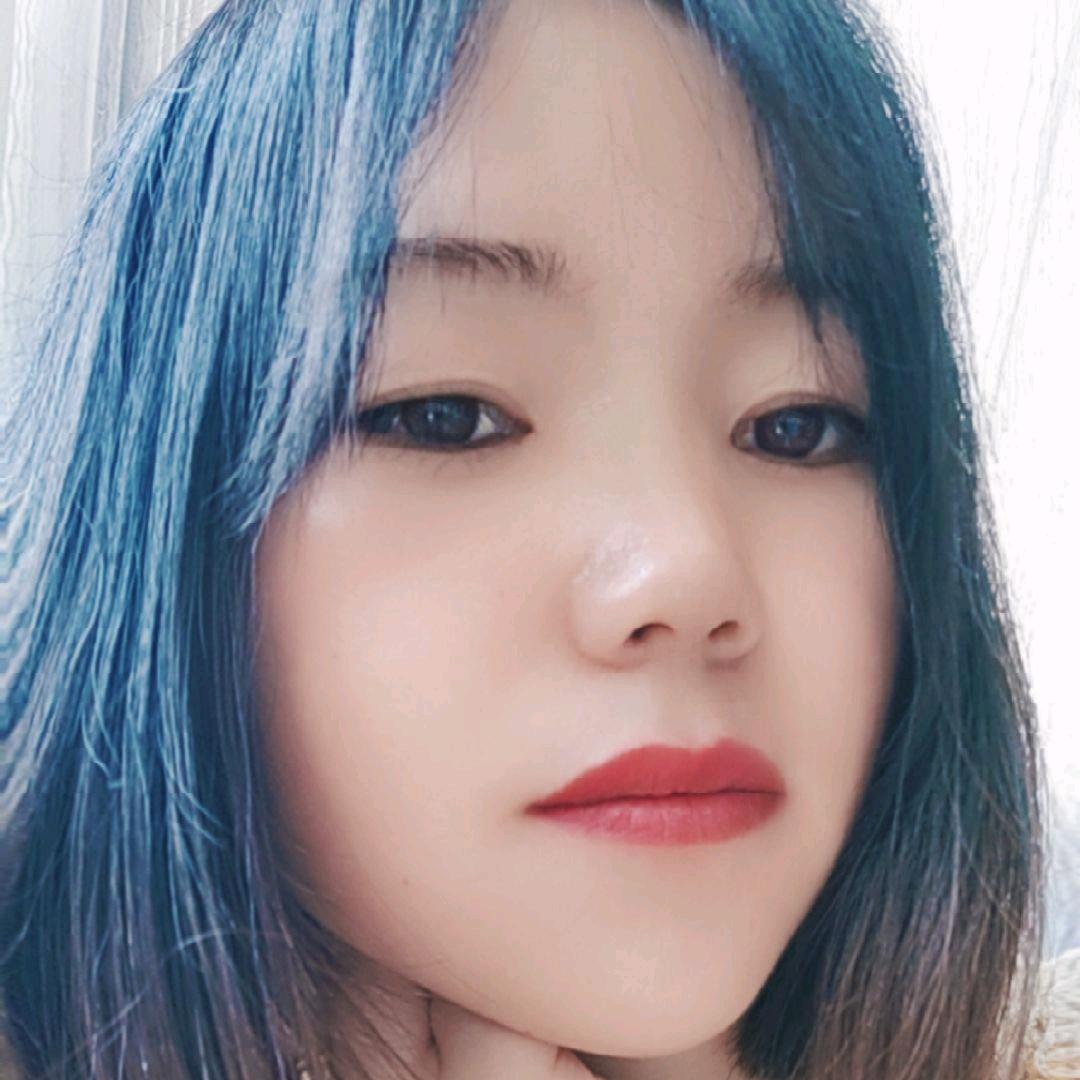 桃桃吖