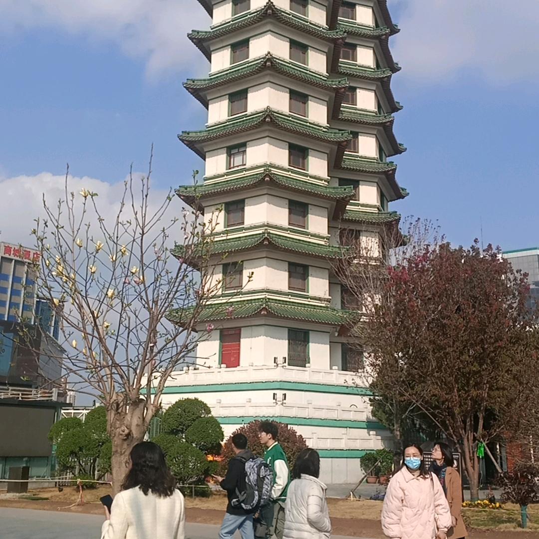 胜凡
