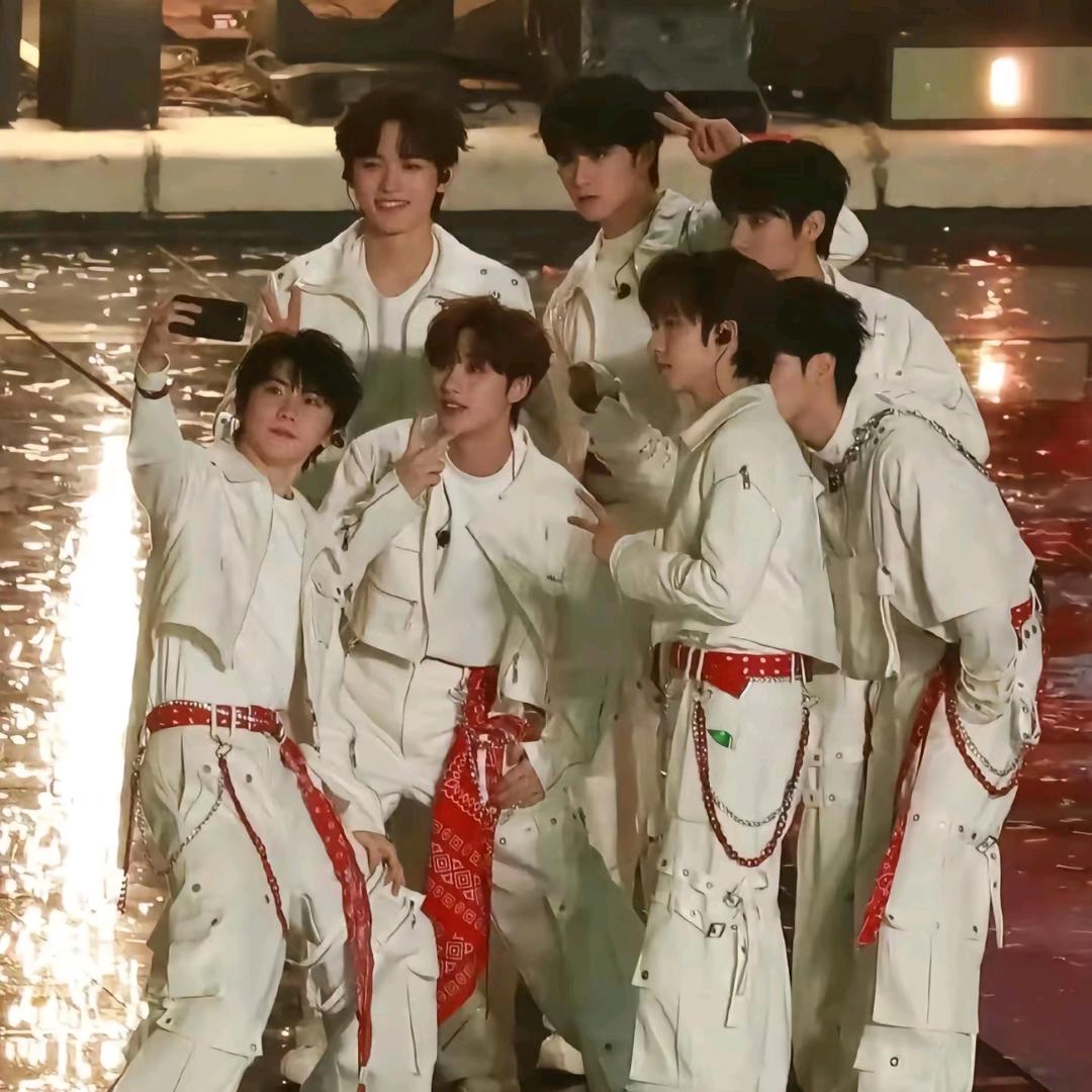 丛霖深处有人嘉