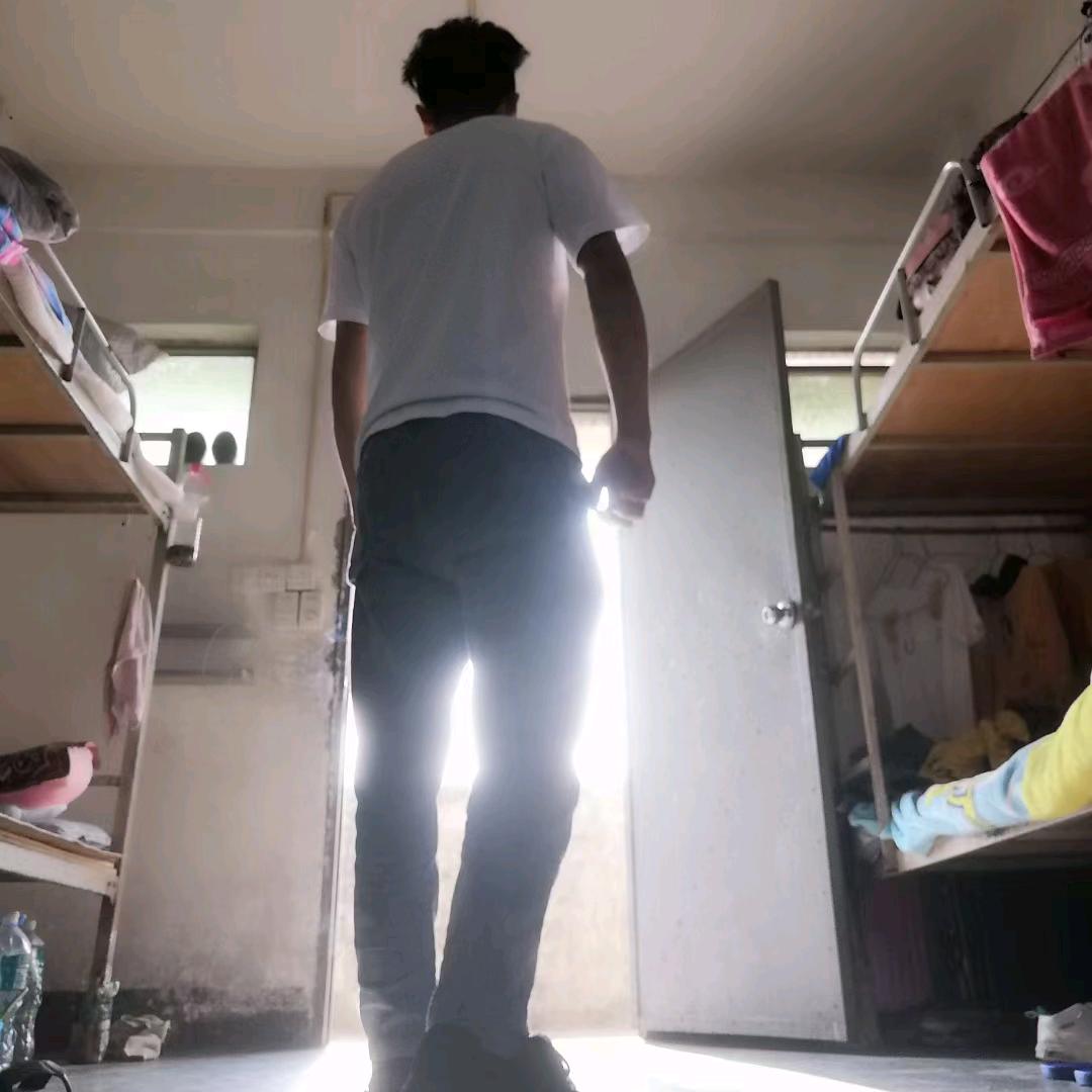 不坚强，也不懦弱，平淡生活