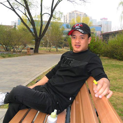 落水洞茶农胖三