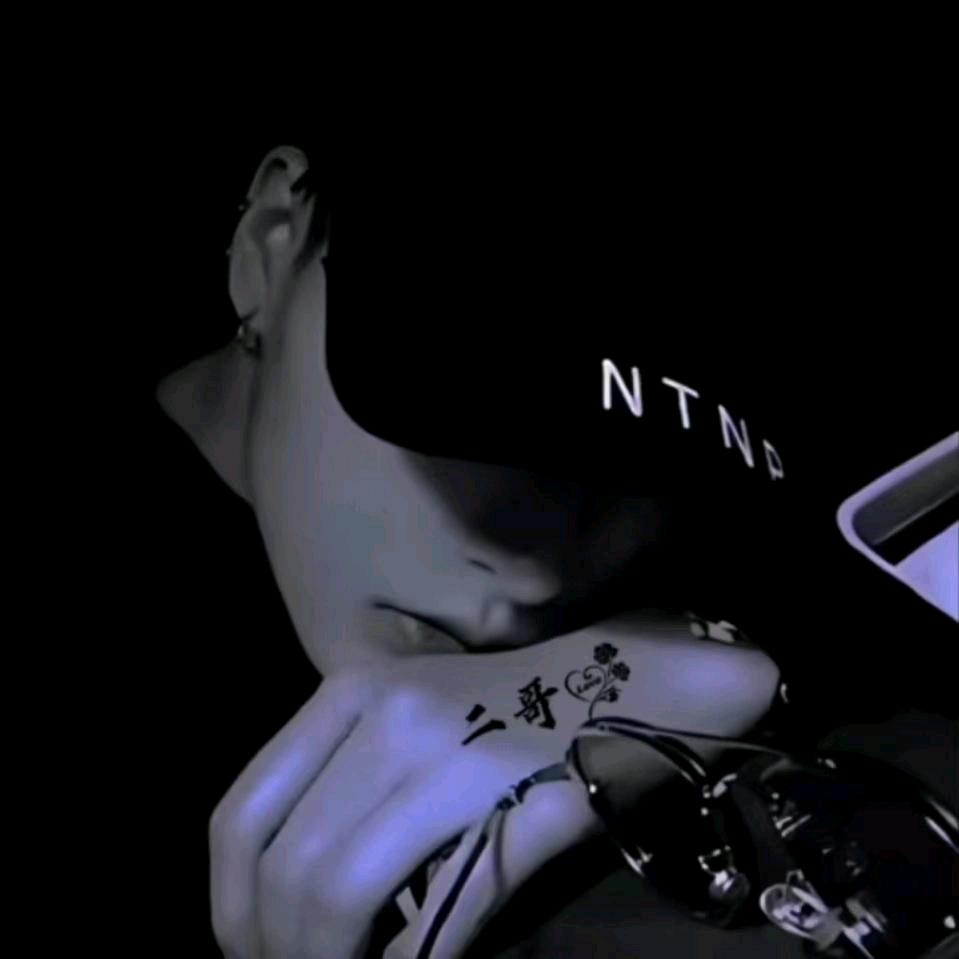 ⭑࿚¹⁹₈₇᭄ꦿ🐇᭄ℳ二哥⭑࿚