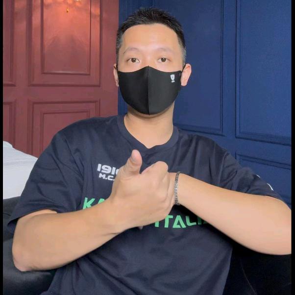 阿法男学在教学员中