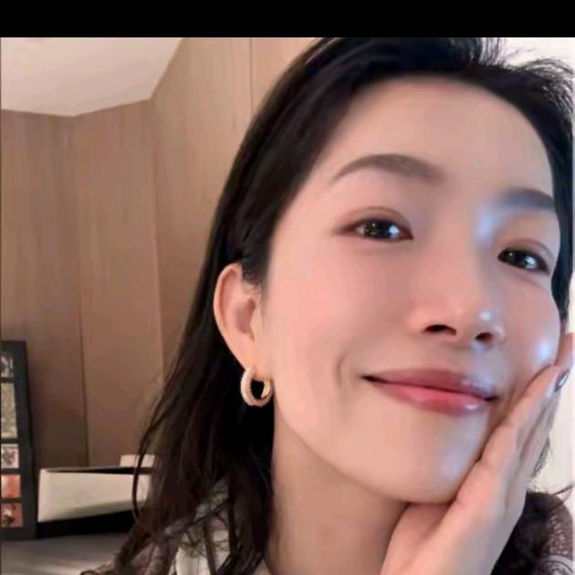 幸运燕儿-每日穿搭