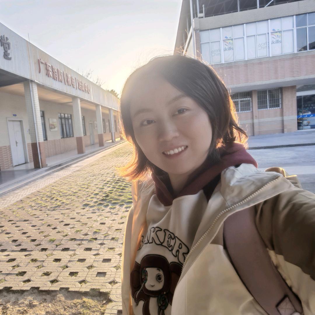 两孩妈妈Emily