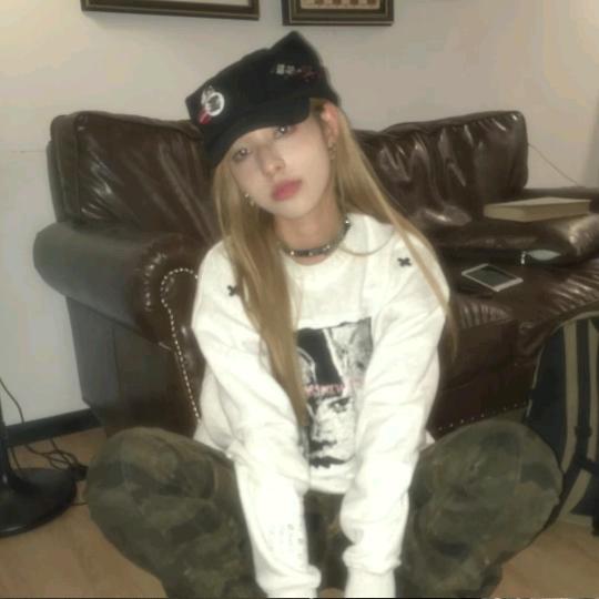 午夜忧郁纯情姐h疯狂爱上纯情的我