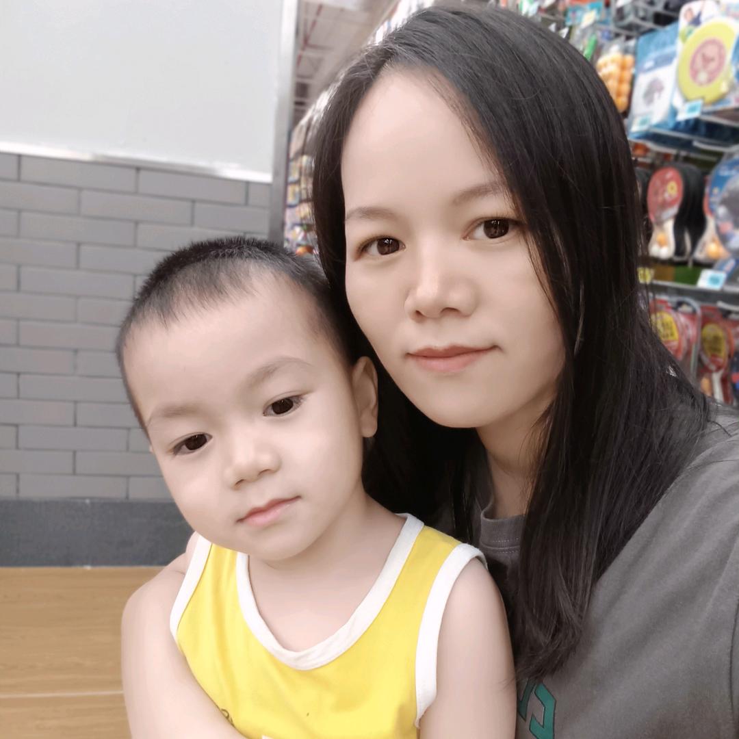 杨小虫