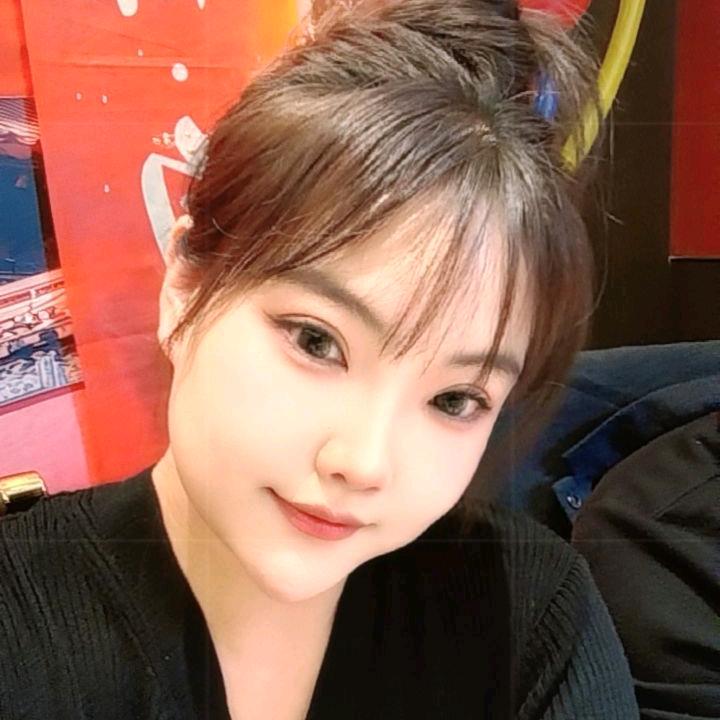 贺小姐.