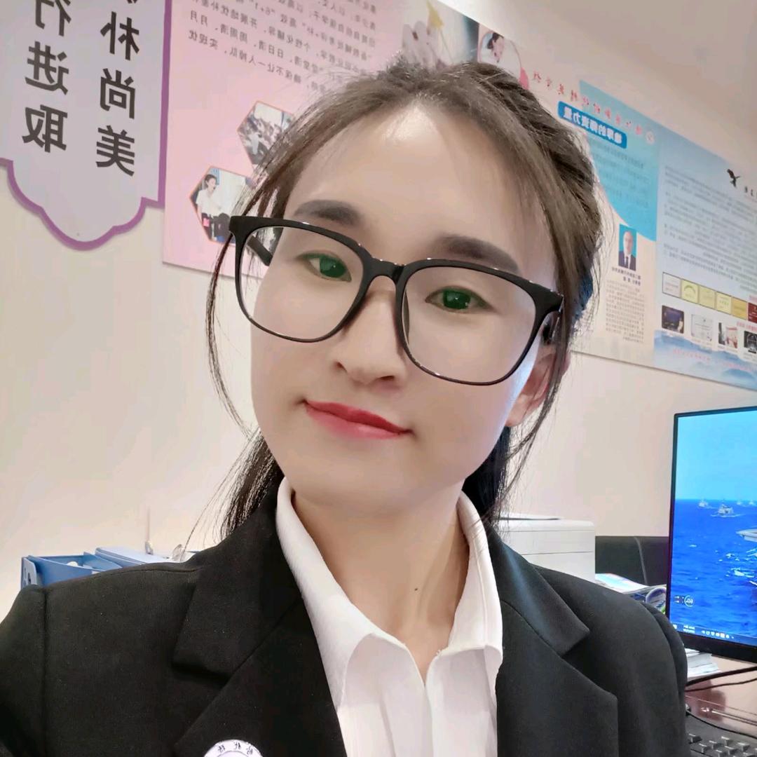 是何老师吖