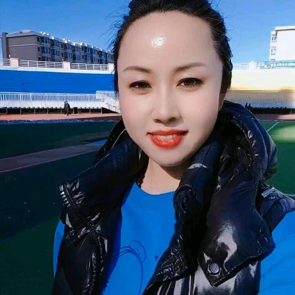 愛笑的嬅华