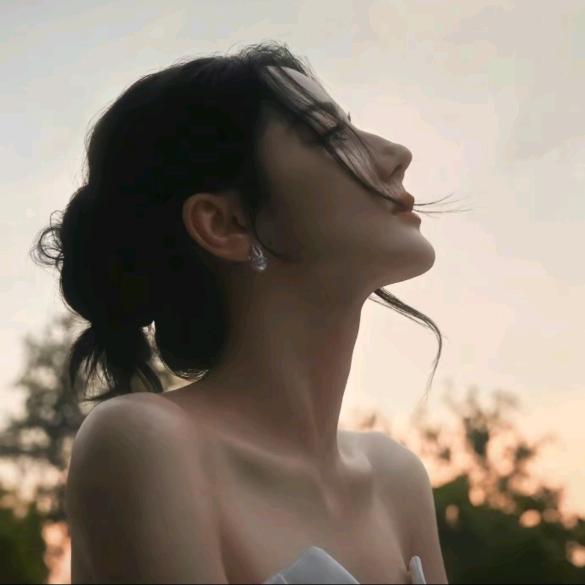 彩虹下的幸运猫🌈