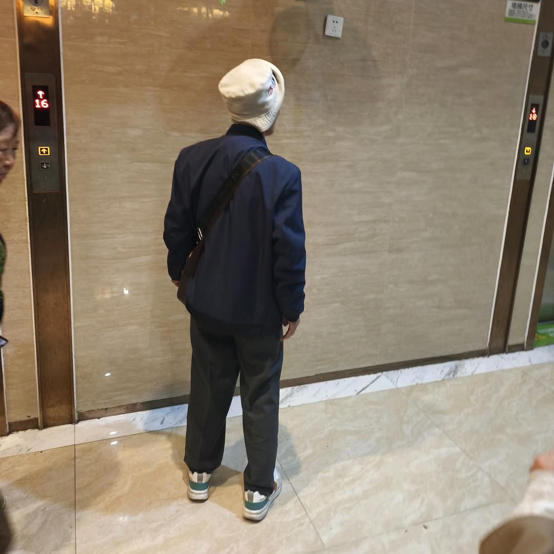 一生。。。。🌈