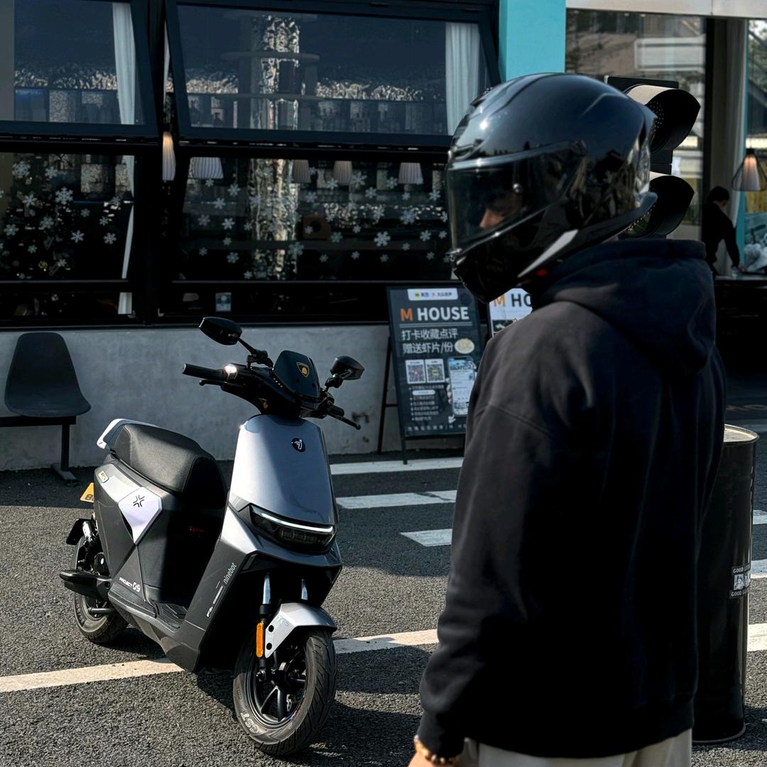 一奕🛵📷