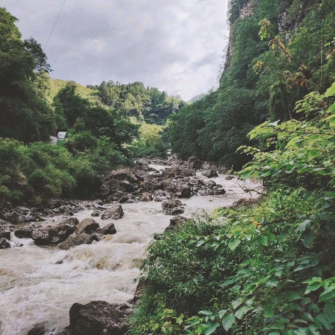 艾泽拉斯的故事