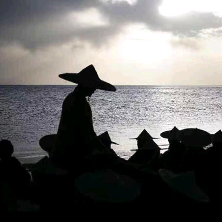 T X• • • • • •