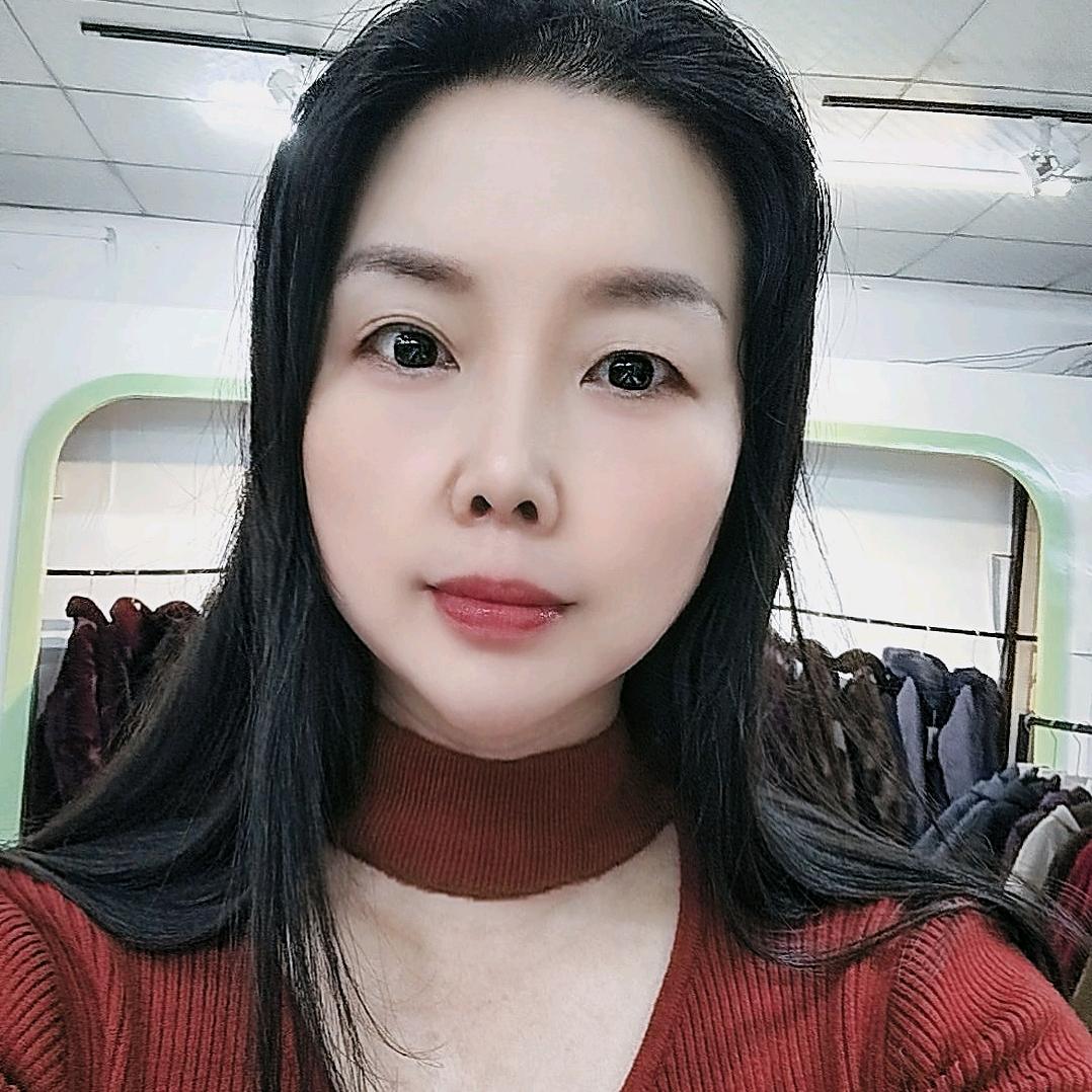 茵茵（晚9点开播）