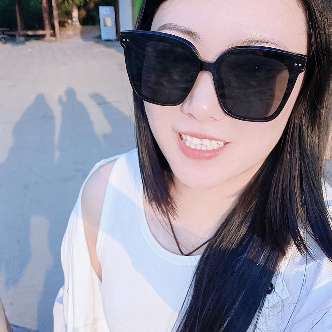 宜家美卖卫浴的小姐姐