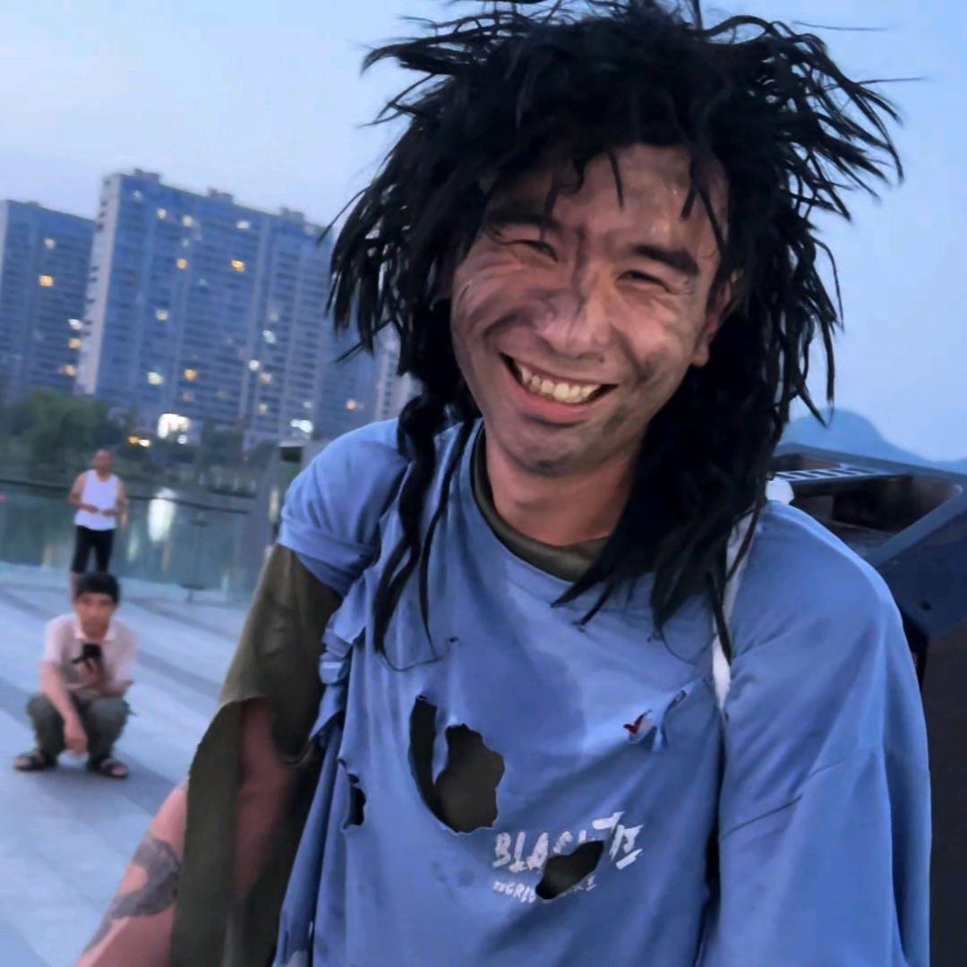 流浪兄弟李威